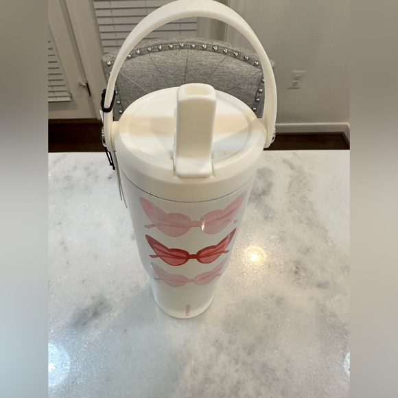 HYDRAPEAK Unique & Limited Edition Artisan Collection Heart Shaped Glasses - Picture 9 of 12